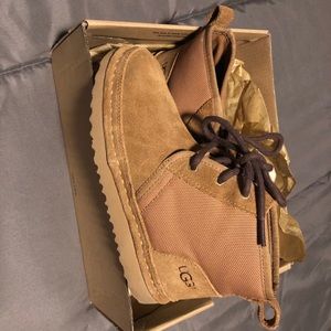 Ugg unlined Neumel II (Authentic)